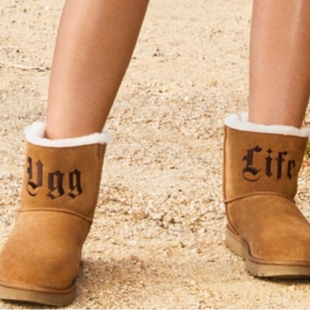 Jeremy Scott x ugg